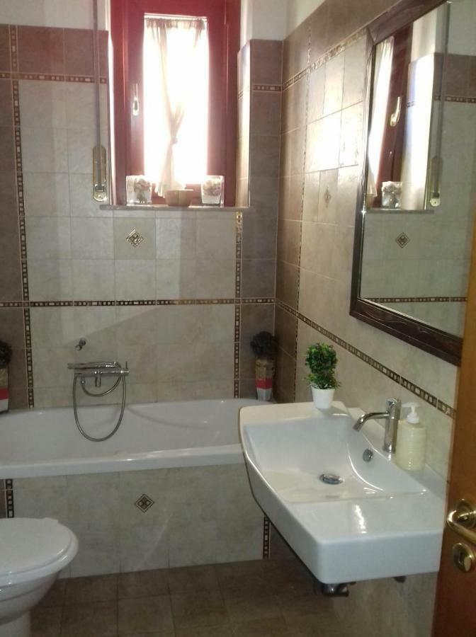 Casa Family & Friends Bed and Breakfast Σαλέρνο Εξωτερικό φωτογραφία