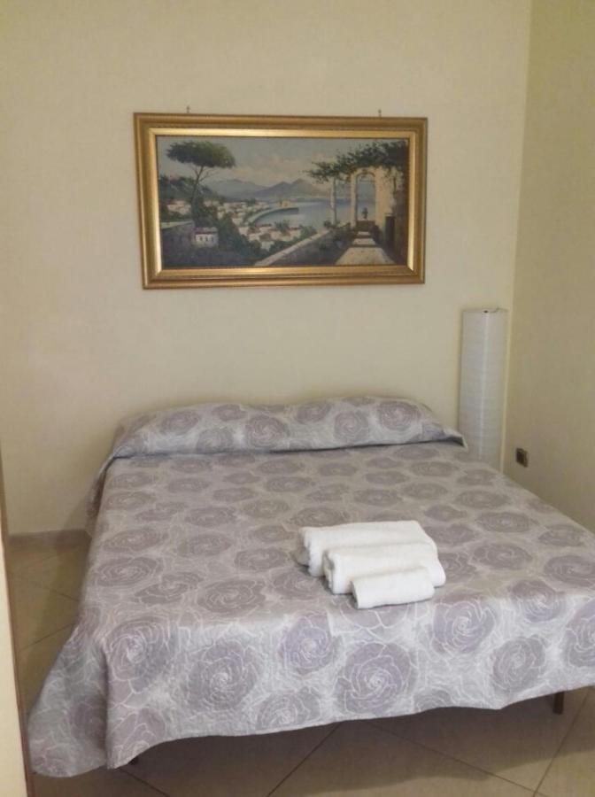 Casa Family & Friends Bed and Breakfast Σαλέρνο Εξωτερικό φωτογραφία